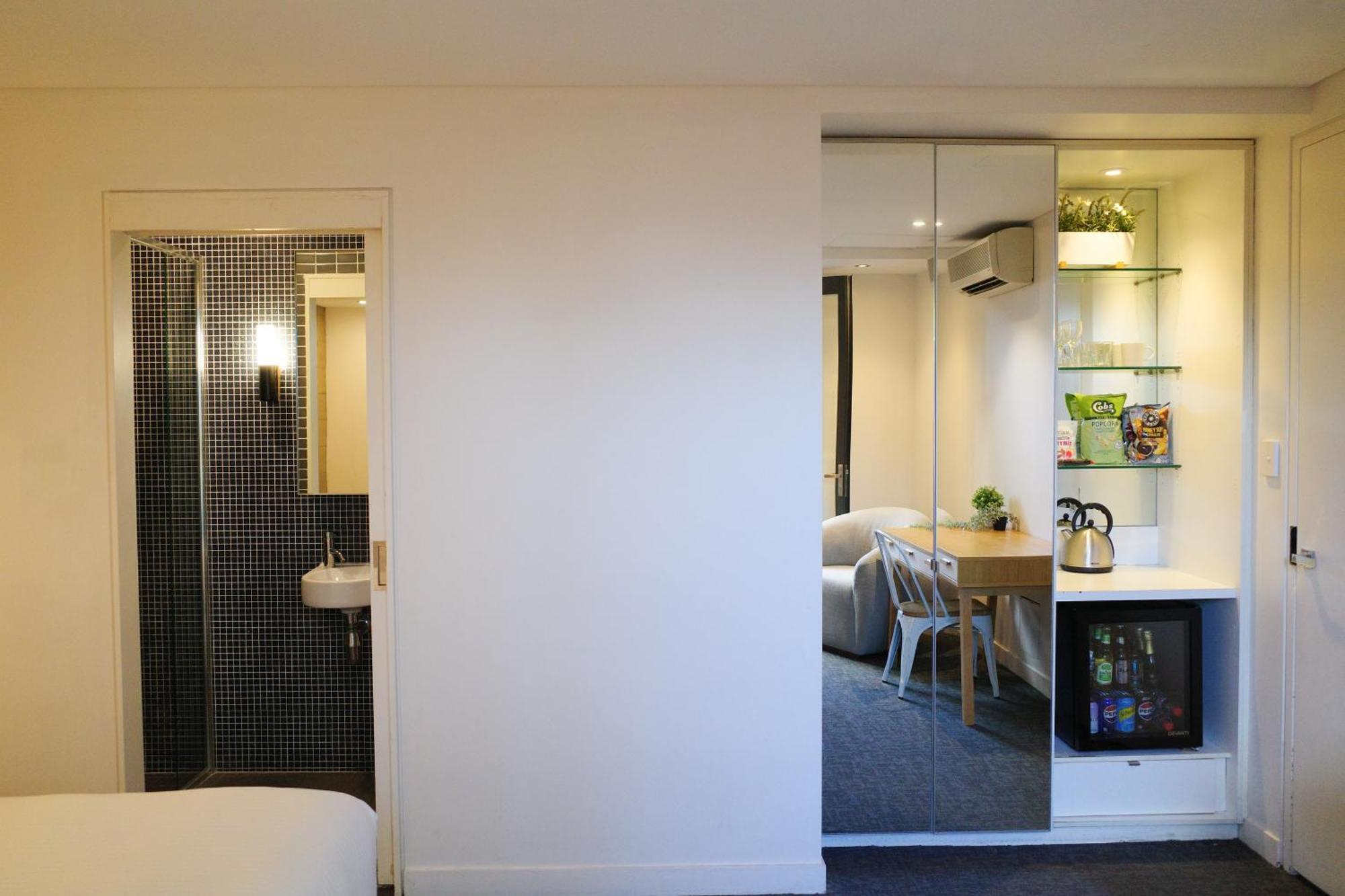 Crown Hotel Surry Hills Sydney Bagian luar foto
