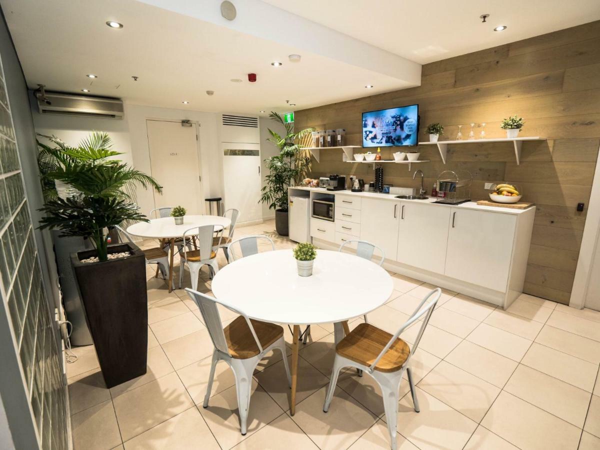 Crown Hotel Surry Hills Sydney Bagian luar foto